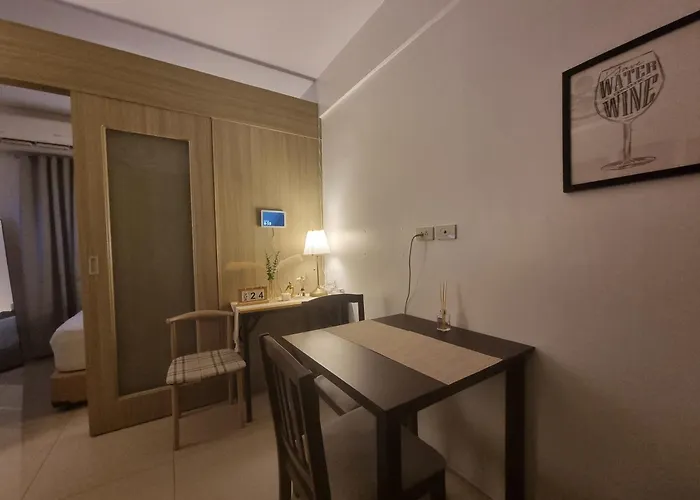 Cozy Bedroom At Sm Moa Sunset View By Bay 3*